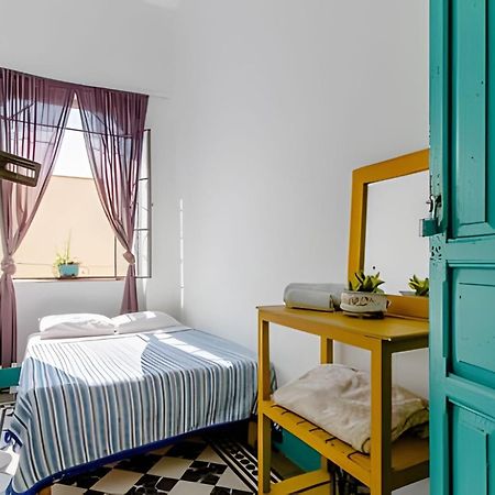 1 Guadalajara Corazon Del Centro Historico Hospedate En Una Casa Antigua En Una Habitacion Sencilla Con Areas Comunes Y Banos Compartidas Exteriör bild