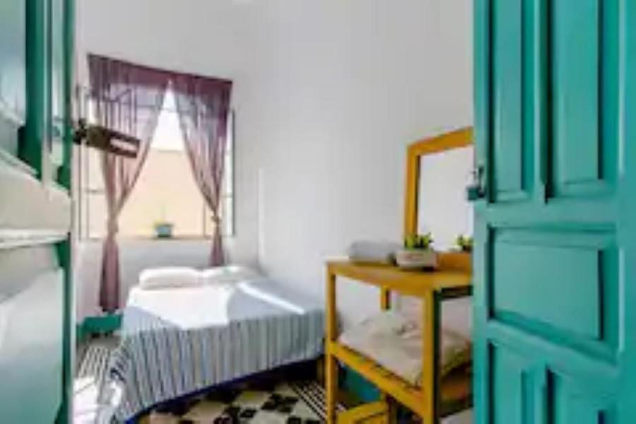1 Guadalajara Corazon Del Centro Historico Hospedate En Una Casa Antigua En Una Habitacion Sencilla Con Areas Comunes Y Banos Compartidas Exteriör bild
