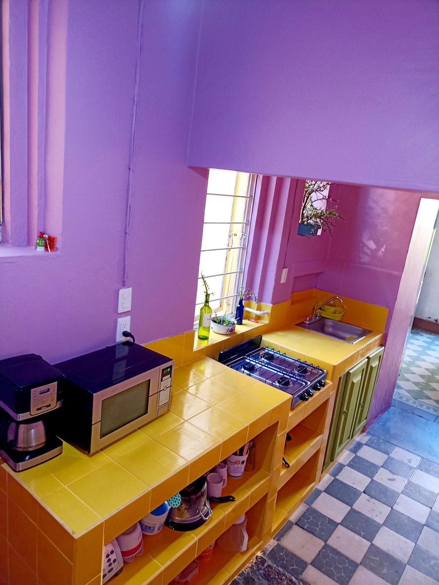 1 Guadalajara Corazon Del Centro Historico Hospedate En Una Casa Antigua En Una Habitacion Sencilla Con Areas Comunes Y Banos Compartidas Exteriör bild